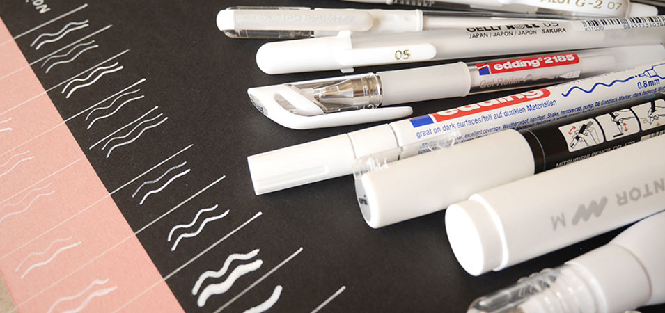 Quel feutre/stylo blanc utiliser pour vos créations lettering ? -  Calligraphique - L'Académie